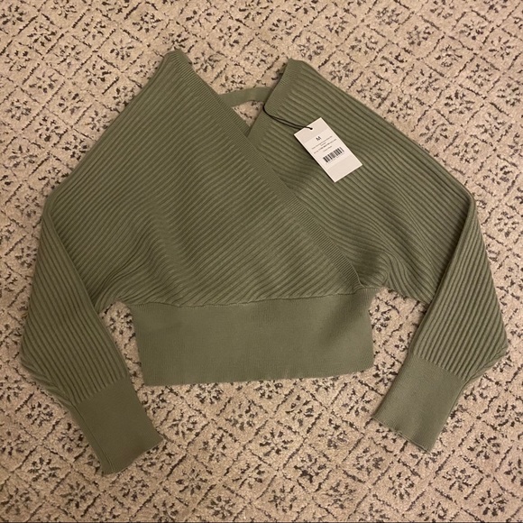 NA-KD Overlap Ribbed Knit Sweater - Picture 3 of 4